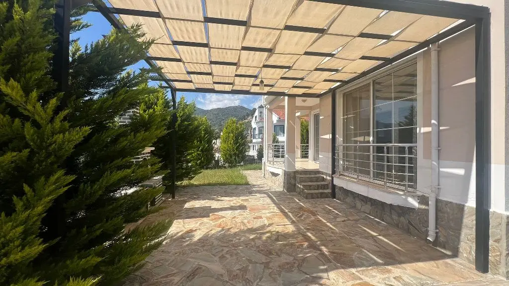 Property in Uzumlu
